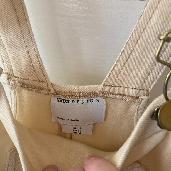 Size 4 ASOS DESIGN cream-colored overalls - Picture 3 of 3